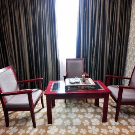 Ximala Business Hotel - Jia He Branch Guangzhou Bagian luar foto